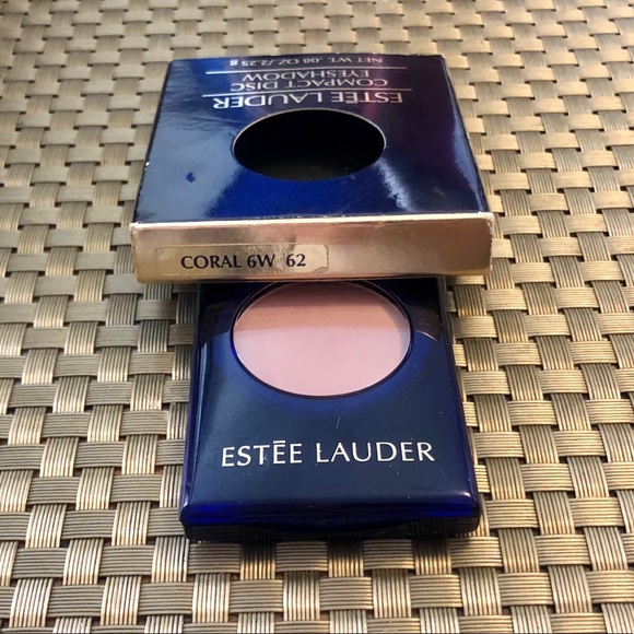 Estēe Lauder Compact Disc Eyeshadow, Coral 6W - Picture 5 of 6